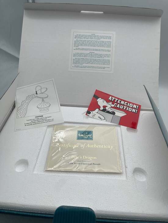 WDCC Pete's Dragon Elliott Disneyland Main Street Electrical Parade Figurine  CO - Picture 5 of 11